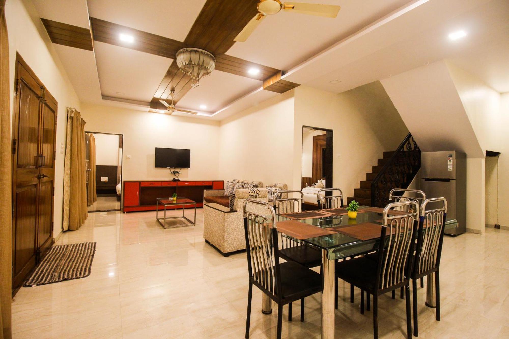 Shardul Heritage The Resort 马哈巴莱斯赫瓦尔 外观 照片