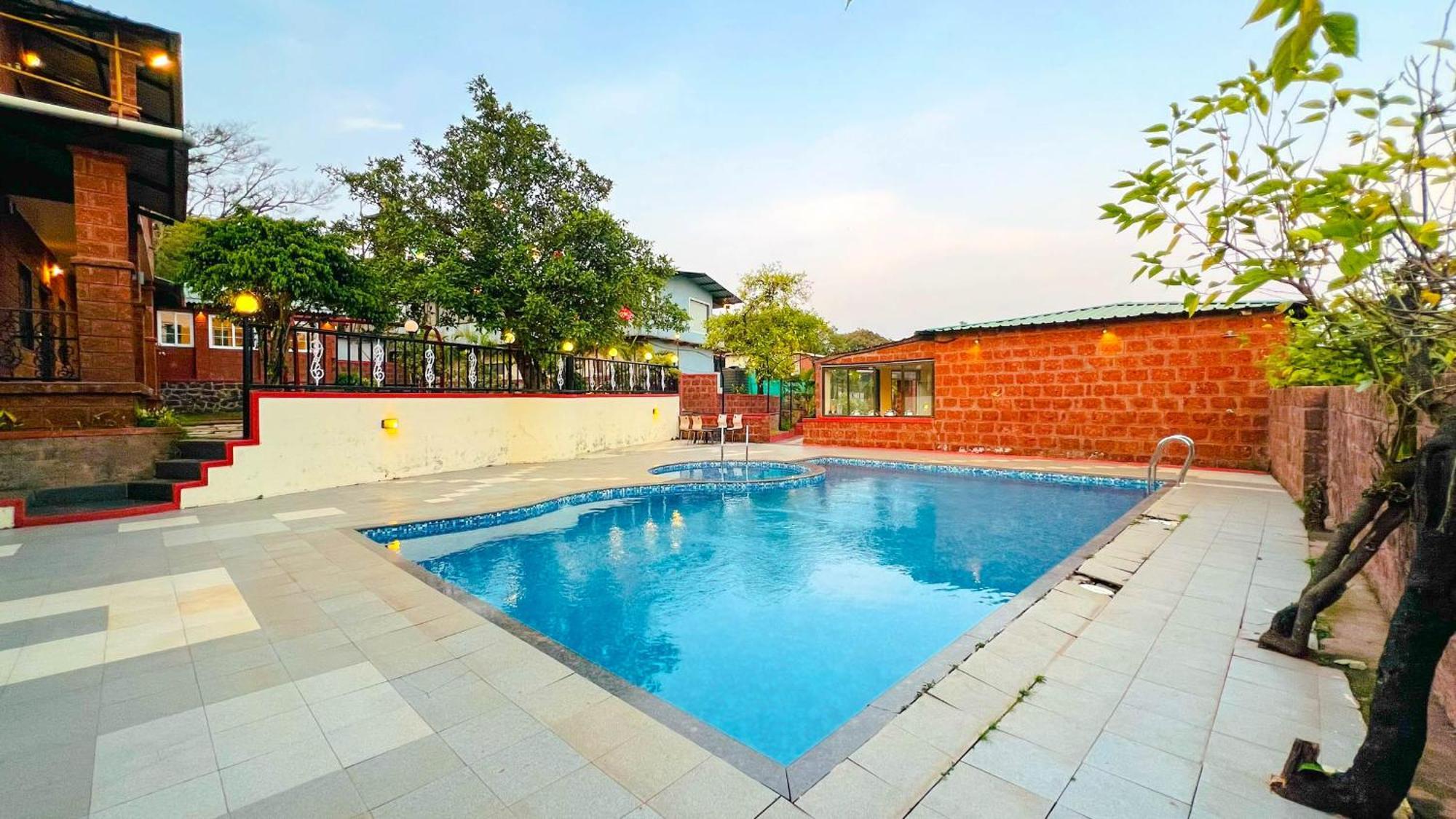 Shardul Heritage The Resort 马哈巴莱斯赫瓦尔 外观 照片