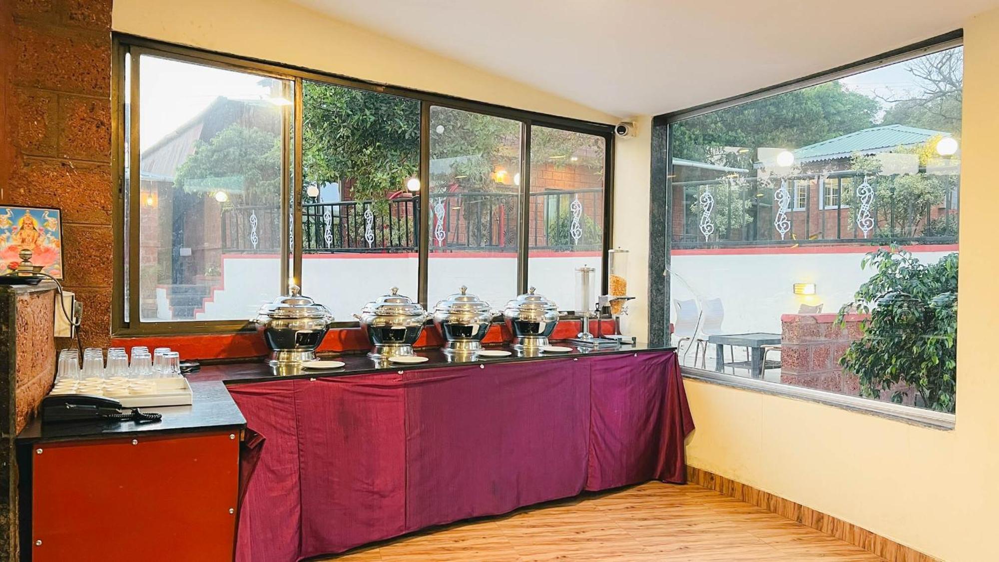Shardul Heritage The Resort 马哈巴莱斯赫瓦尔 外观 照片