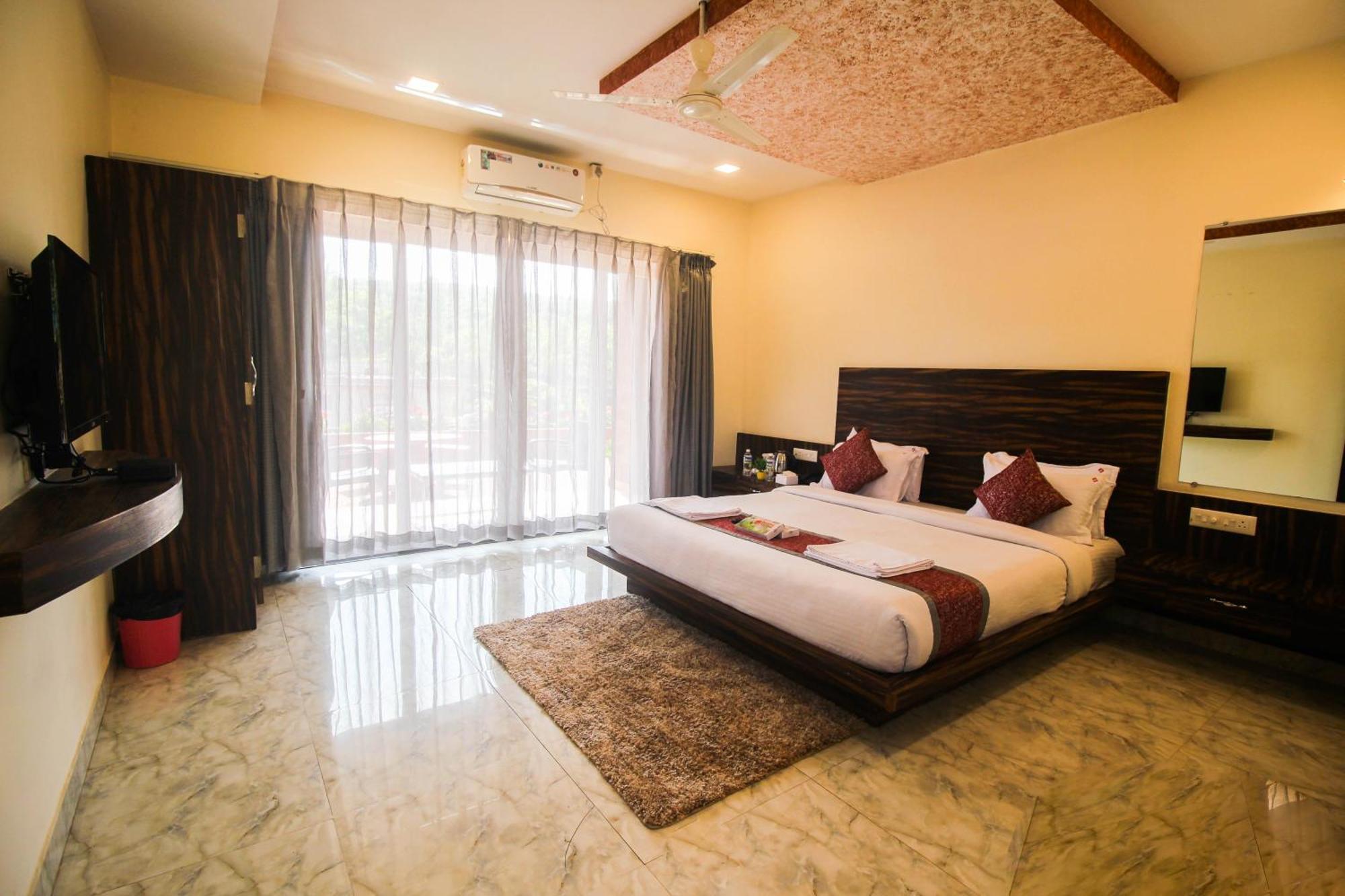 Shardul Heritage The Resort 马哈巴莱斯赫瓦尔 外观 照片