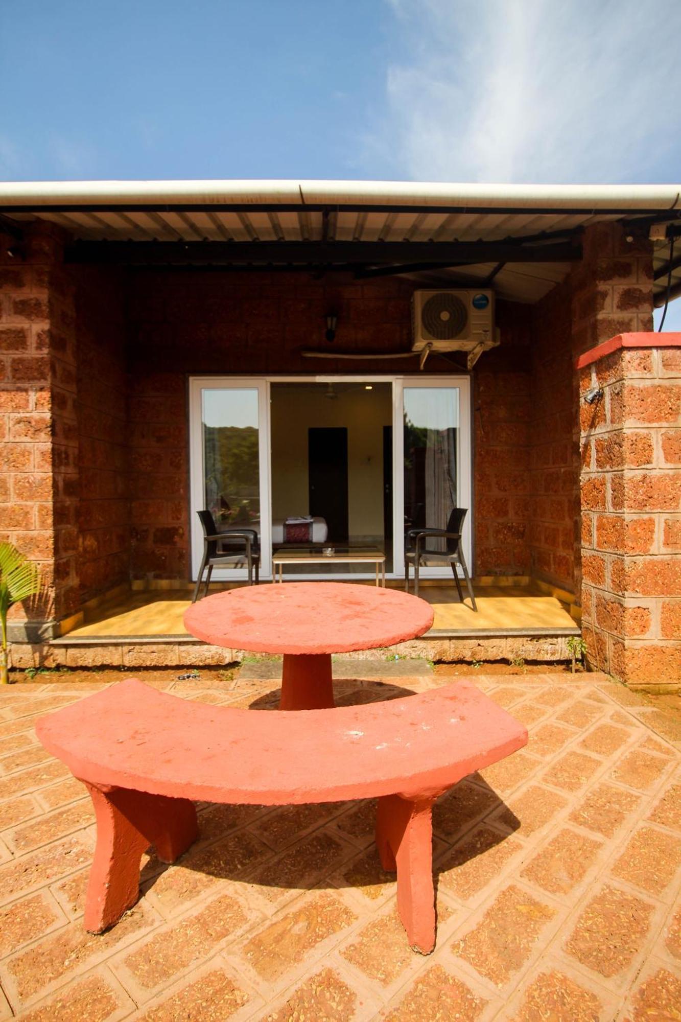 Shardul Heritage The Resort 马哈巴莱斯赫瓦尔 外观 照片