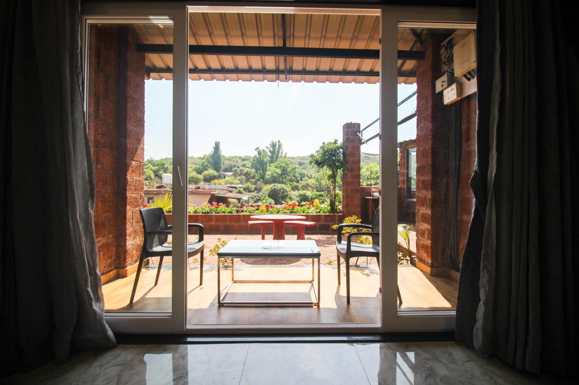 Shardul Heritage The Resort 马哈巴莱斯赫瓦尔 外观 照片