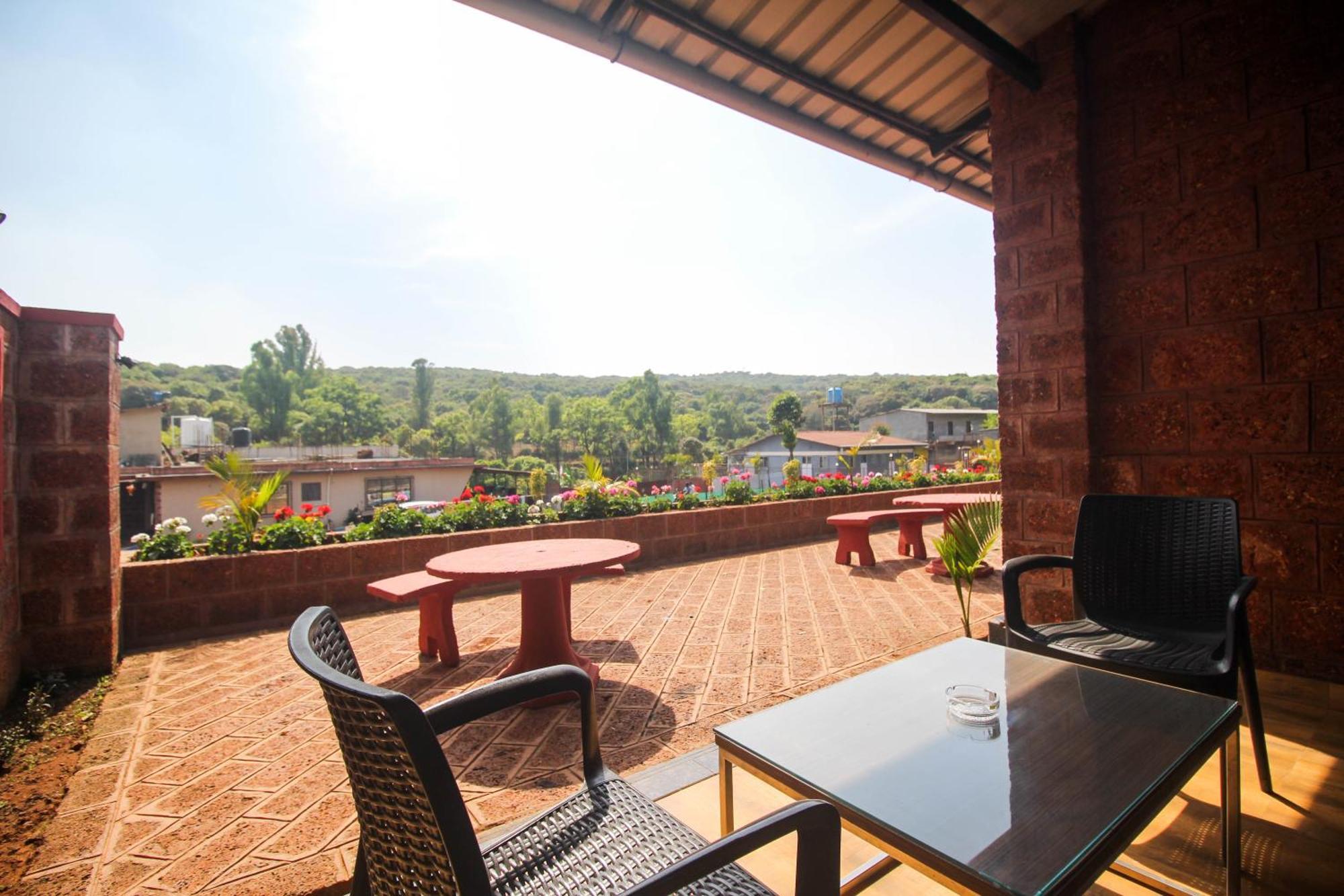Shardul Heritage The Resort 马哈巴莱斯赫瓦尔 外观 照片