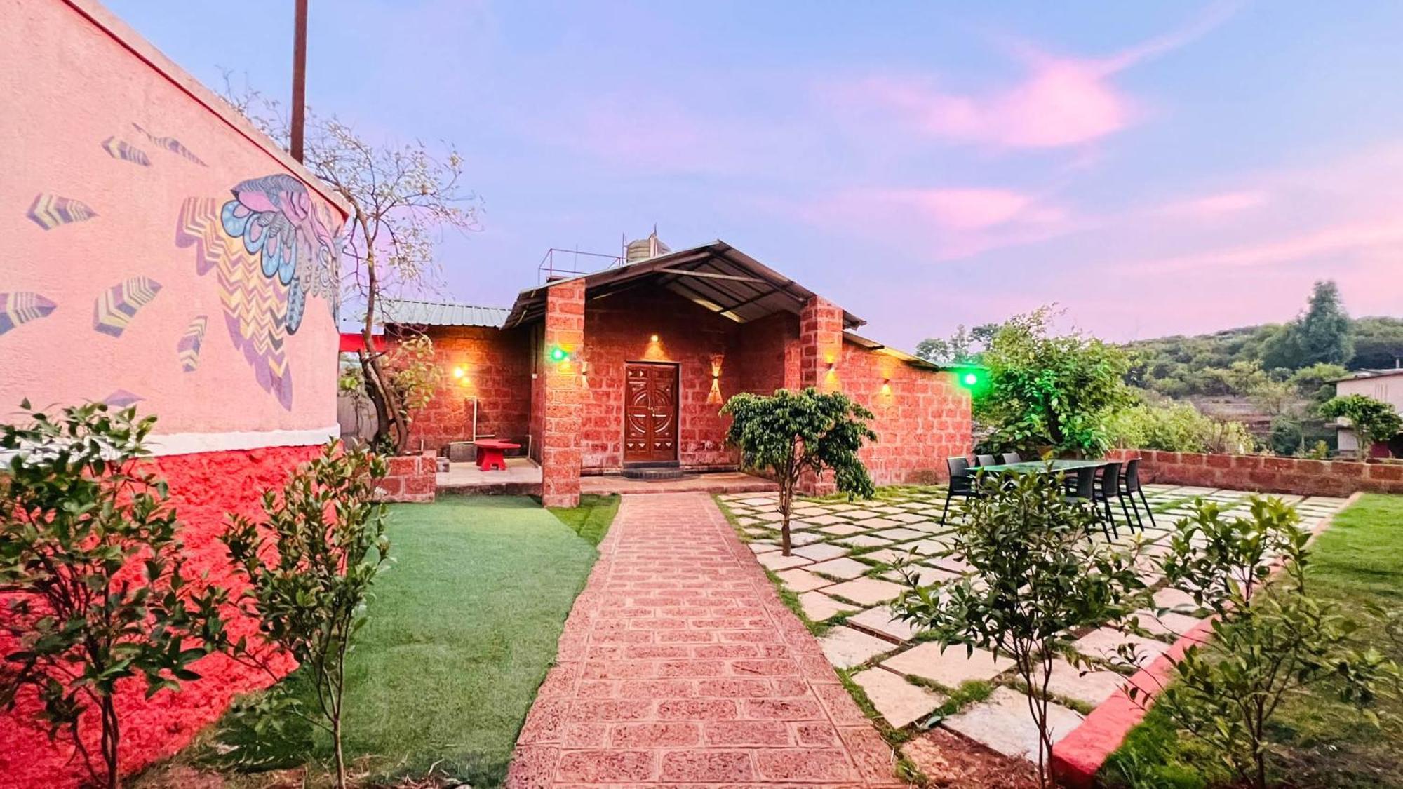Shardul Heritage The Resort 马哈巴莱斯赫瓦尔 外观 照片