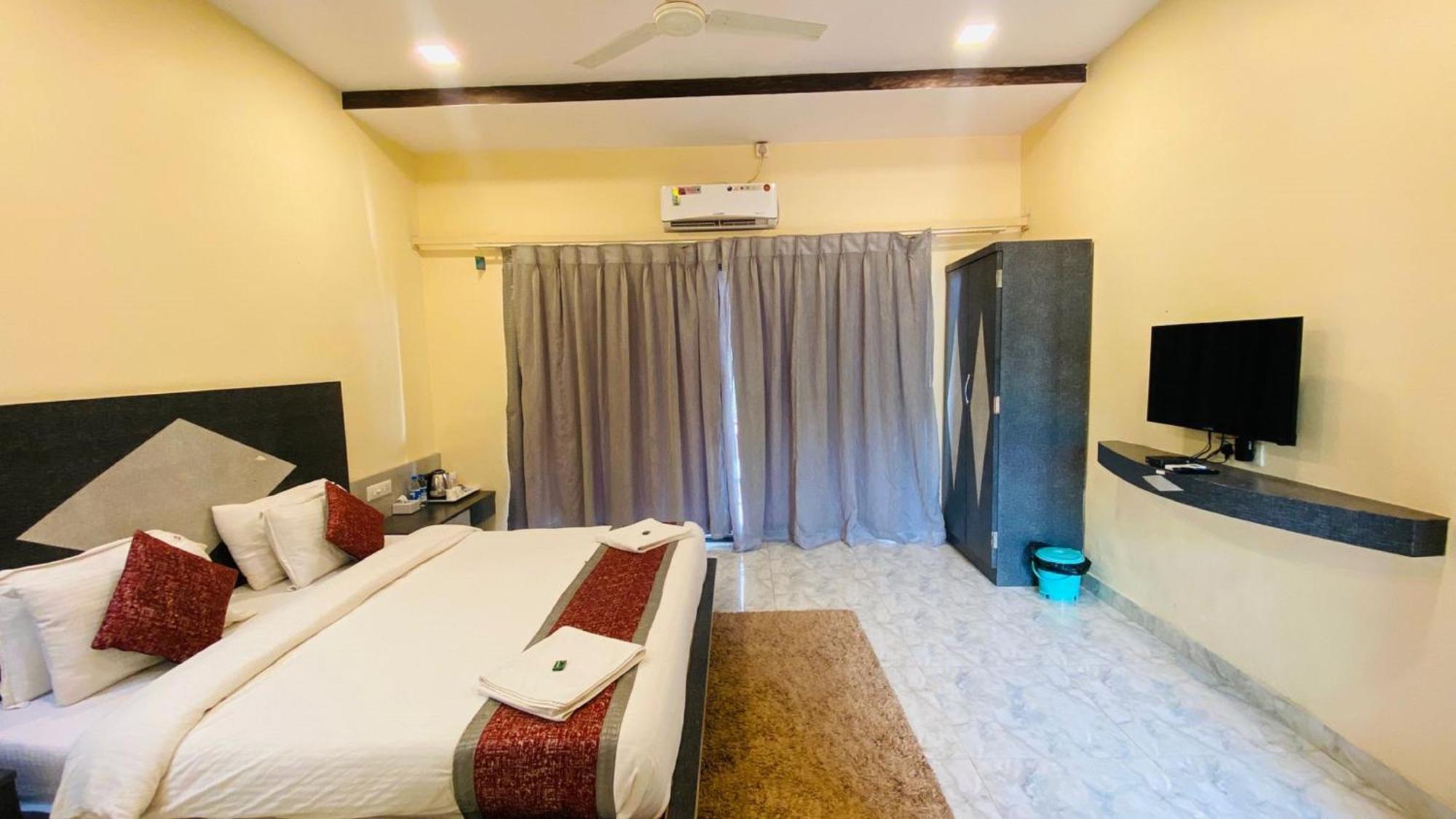 Shardul Heritage The Resort 马哈巴莱斯赫瓦尔 外观 照片